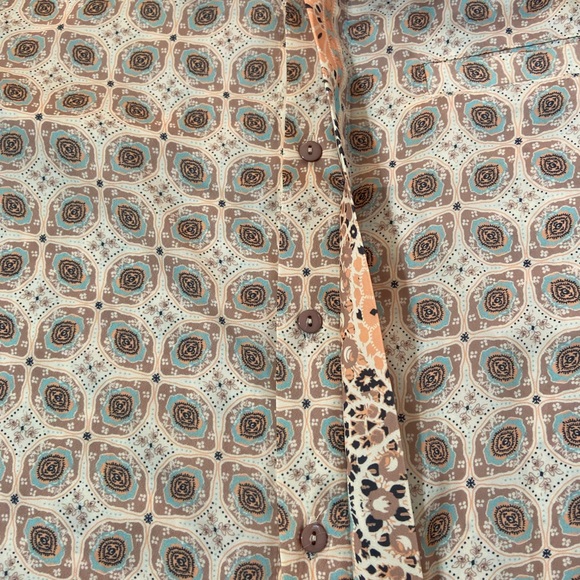 Free People  Tunic Size M Boho Oversized Long Sleeves Peach Colors - Picture 9 of 11